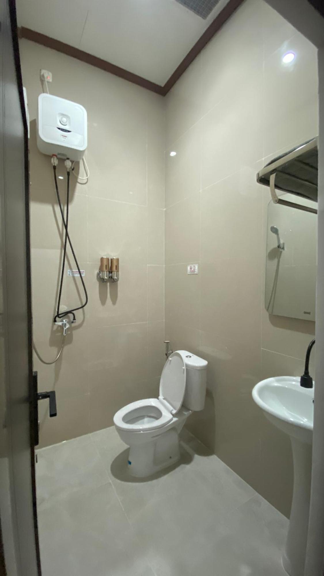 Emweka Hotel