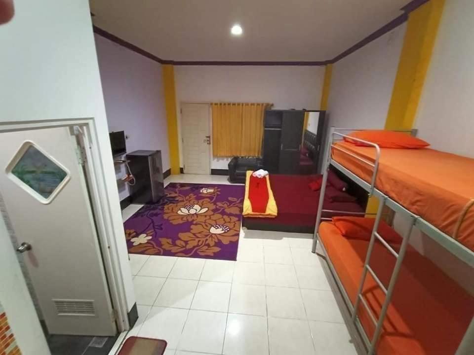 Emweka Balikpapan (Borneo)